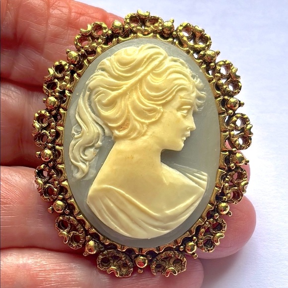 Antique BJ Jewelry - Hand Carved Vintage Cameo Pin/Brooch, Antique Blue Agate With Gold Frame